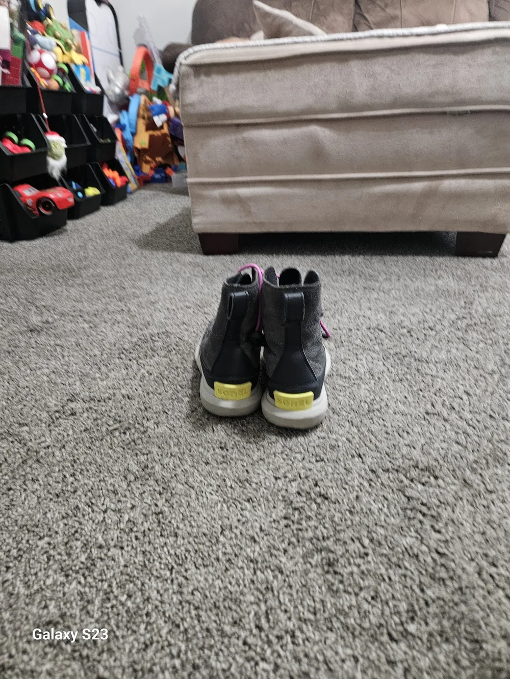 Sorel Kids Gray Waterproof Suede Winter Boots Pink Laces Youth US 13 EU 31